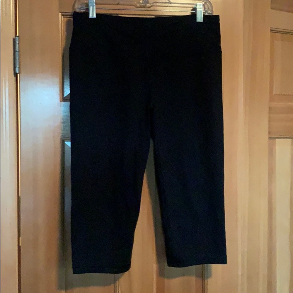 Victoria’s Secret Cropped active Pants